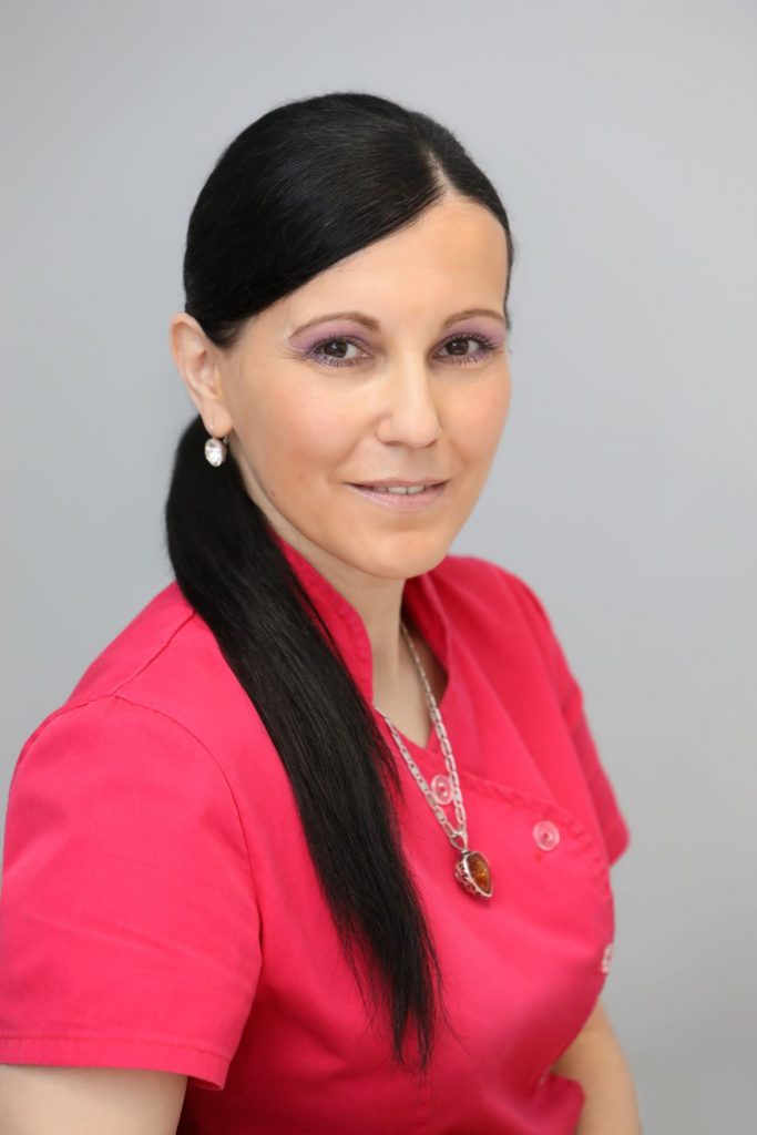 edukačná sestra zuzana mikulova portrét